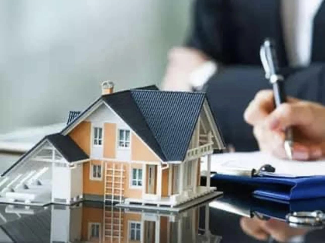 Assistência jurídica imobiliária — consulta para aquisição de imóvel